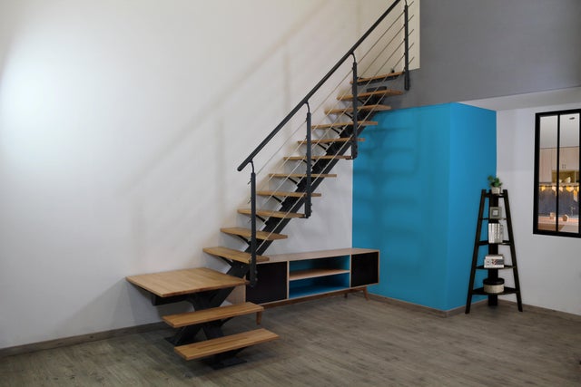 Escalier 1/4 t. bas révers. alu gris anthr. Mona 16 mar. hêtre, H.280 l.85 cm