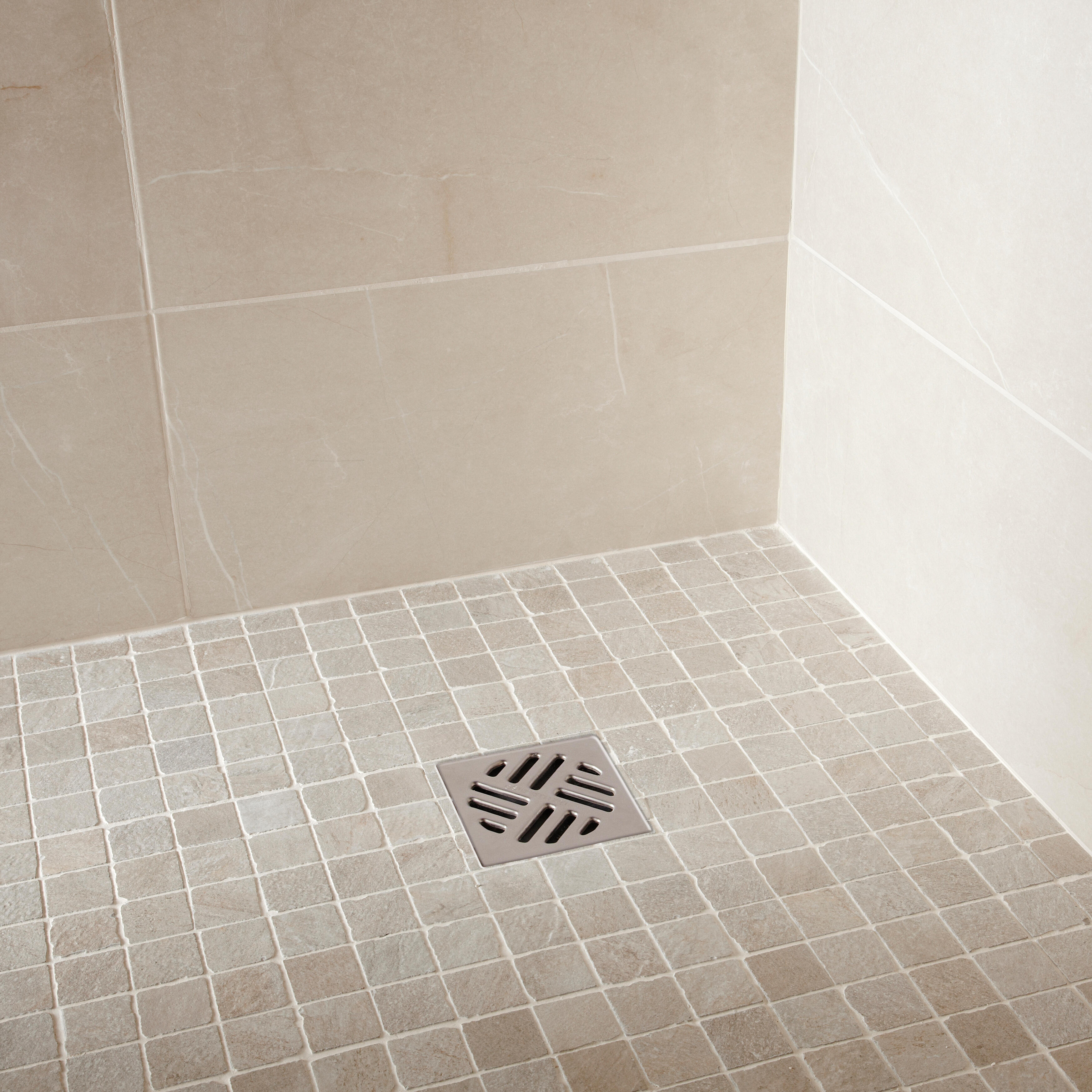 Mosaïque beige marron pour douche à l'italienne mural ou au sol