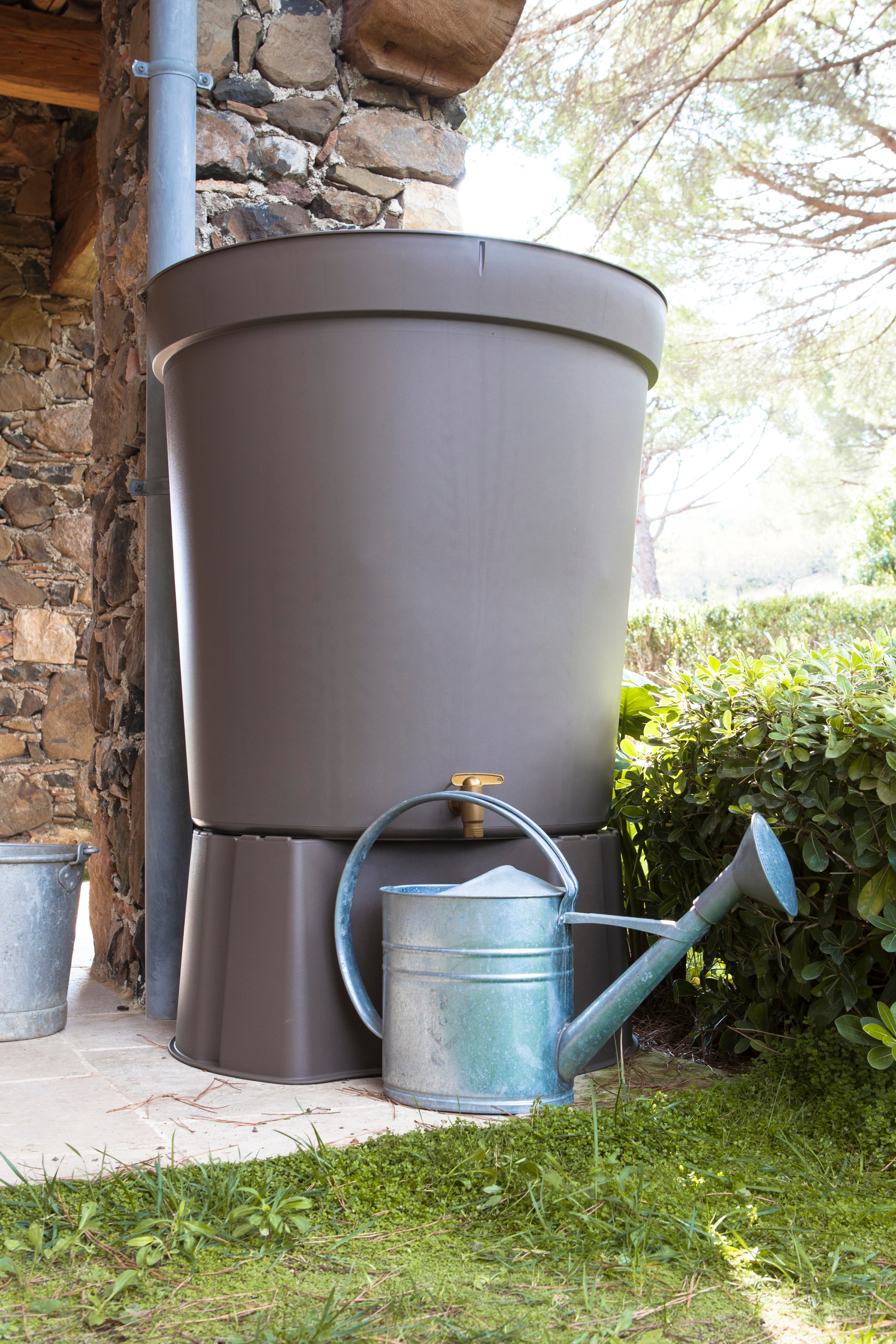 Récupérateur d'eau GARANTIA cylindrique taupe, 300 l - 7