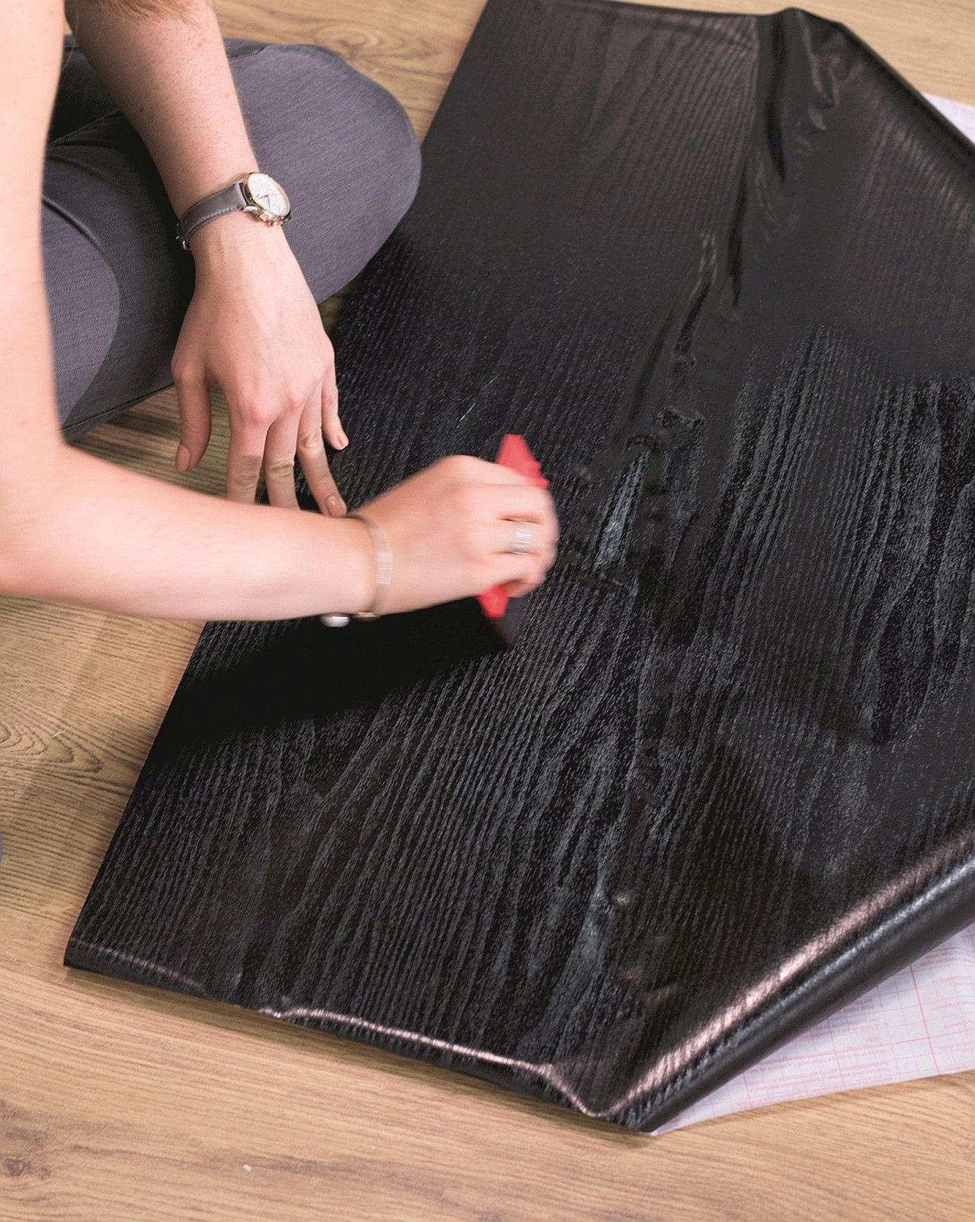 Adhésif décoratif en rouleau D-C-FIX Effet bois, noir l.0.675 x L.2 m - 5