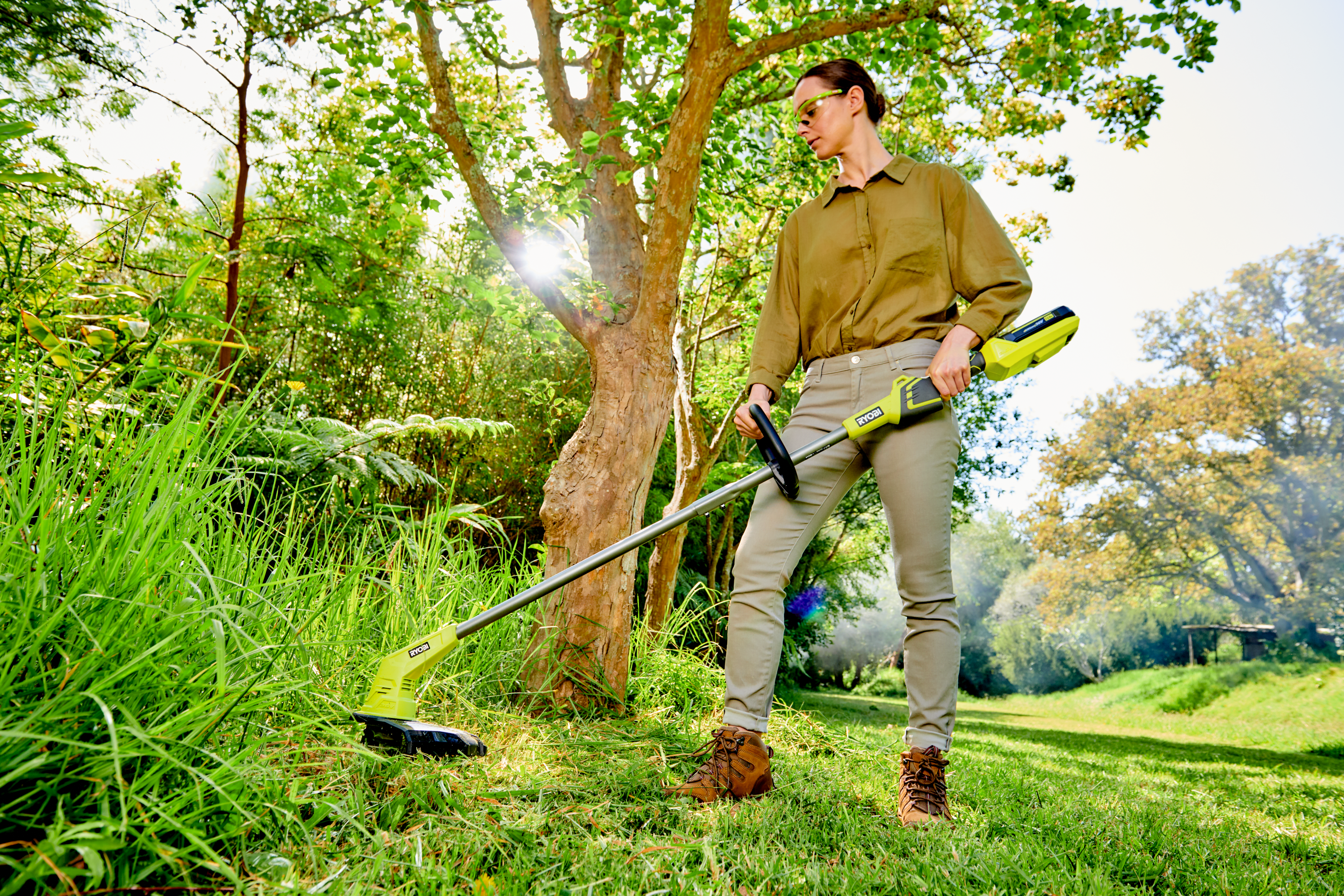 Coupe-bordure à batterie RYOBI Ry36lt33a-0 nu, l.33 cm, 36 V - 6