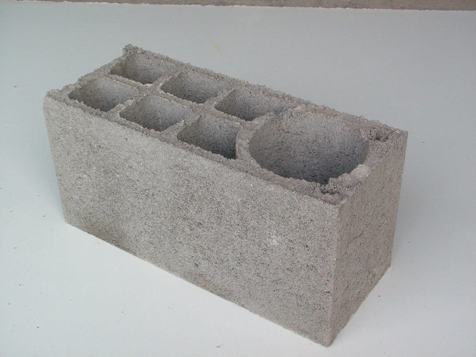 Chainnage Parpaing chainage vertical, L.50 x l.20 x H.20 cm | Leroy Merlin