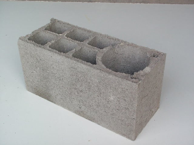 Parpaing chainage vertical, L.50 x l.20 x H.20 cm