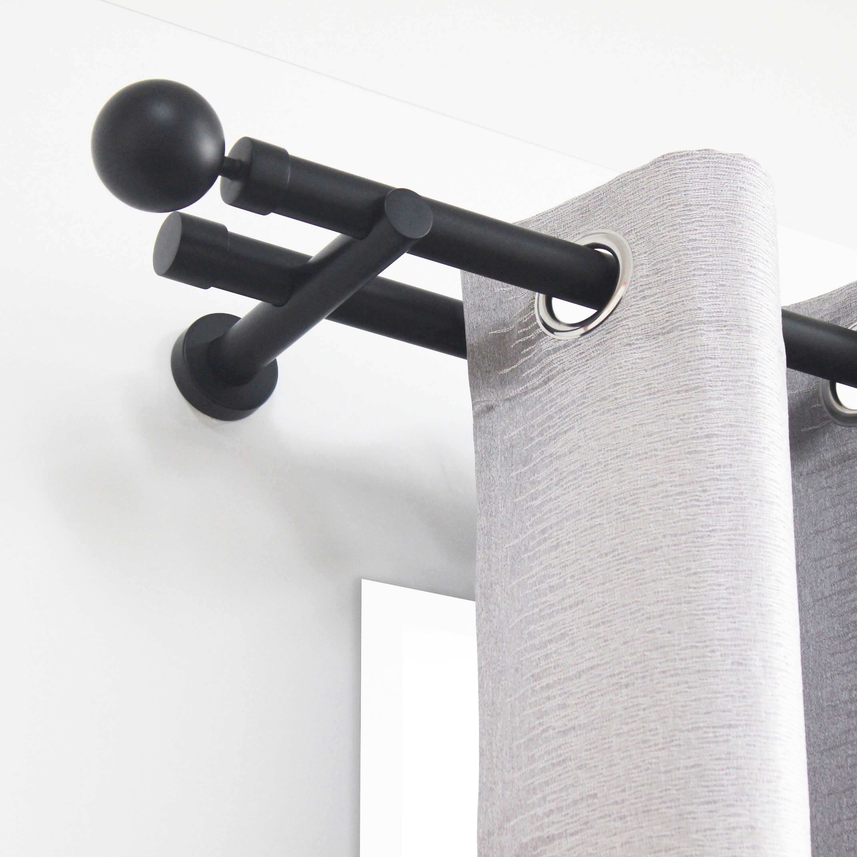 1 Soporte a pared para 2 barras diámetro 28 mm Design INSPIRE Aluminio negro mate pintado fijo 9-17 cm - 2