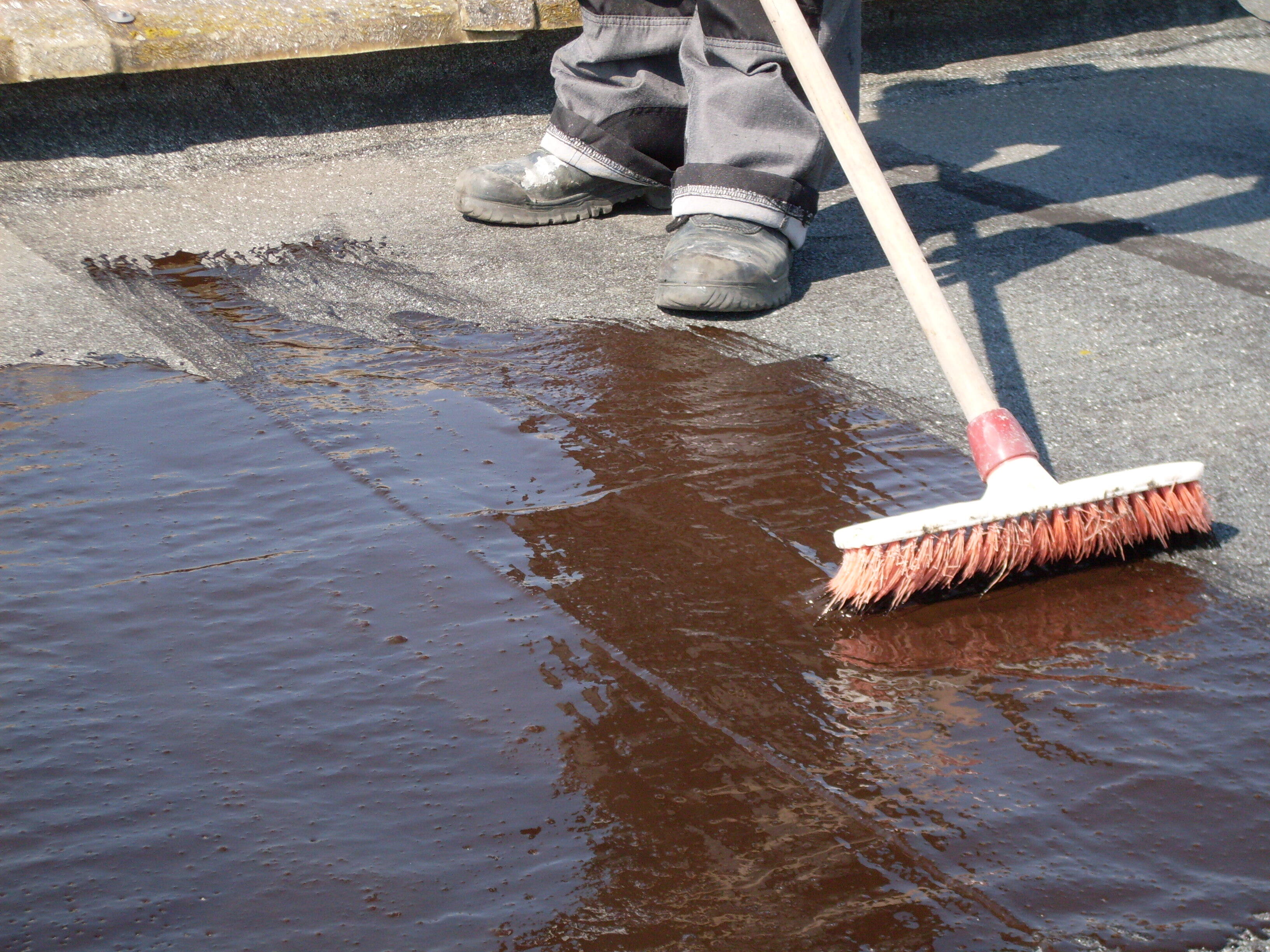 Primaire d'accrochage IKO Roofprimer 1 l noir - 2