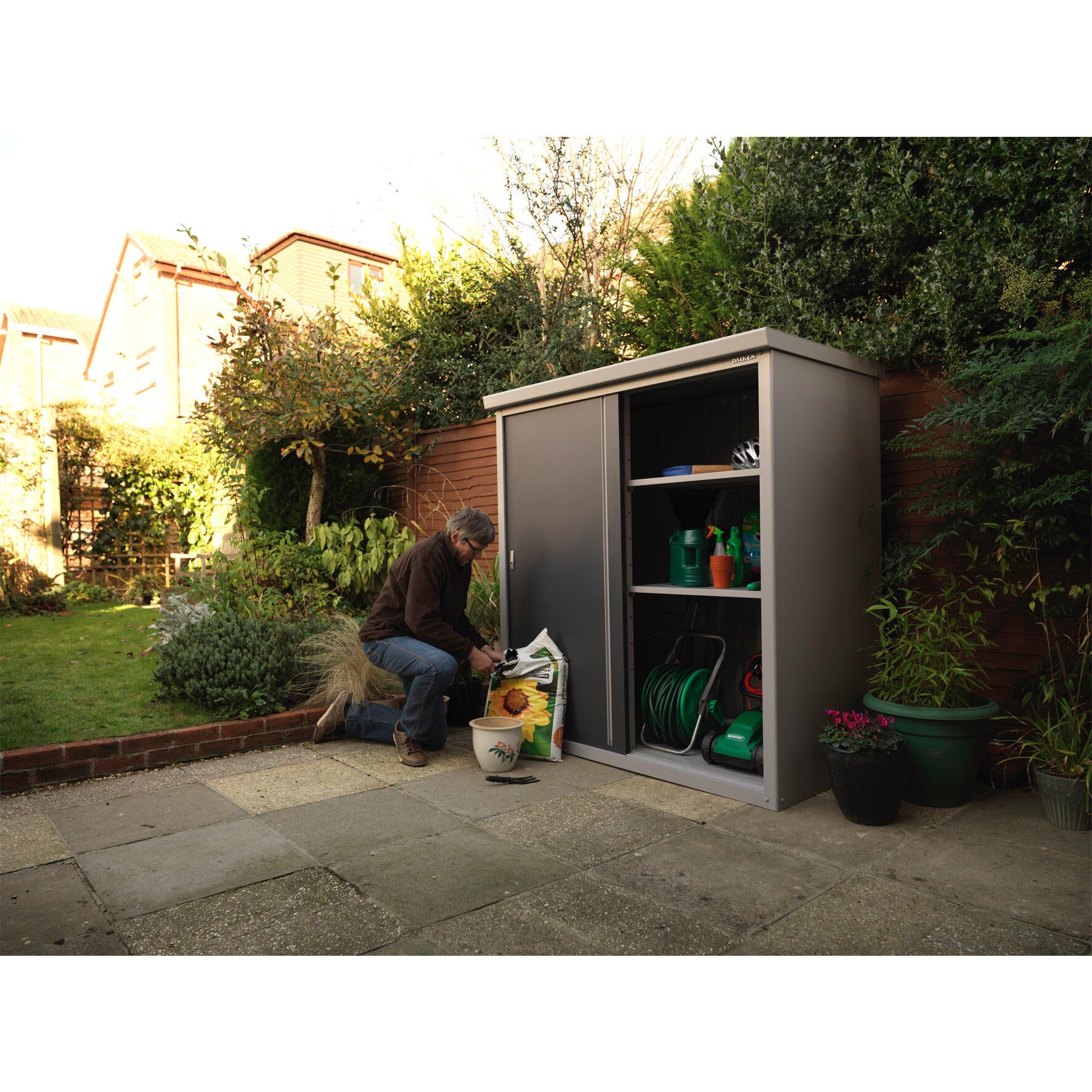 Armoire de jardin métal Guardian gris, l.176 x H.186.5 x P.98 cm - 7