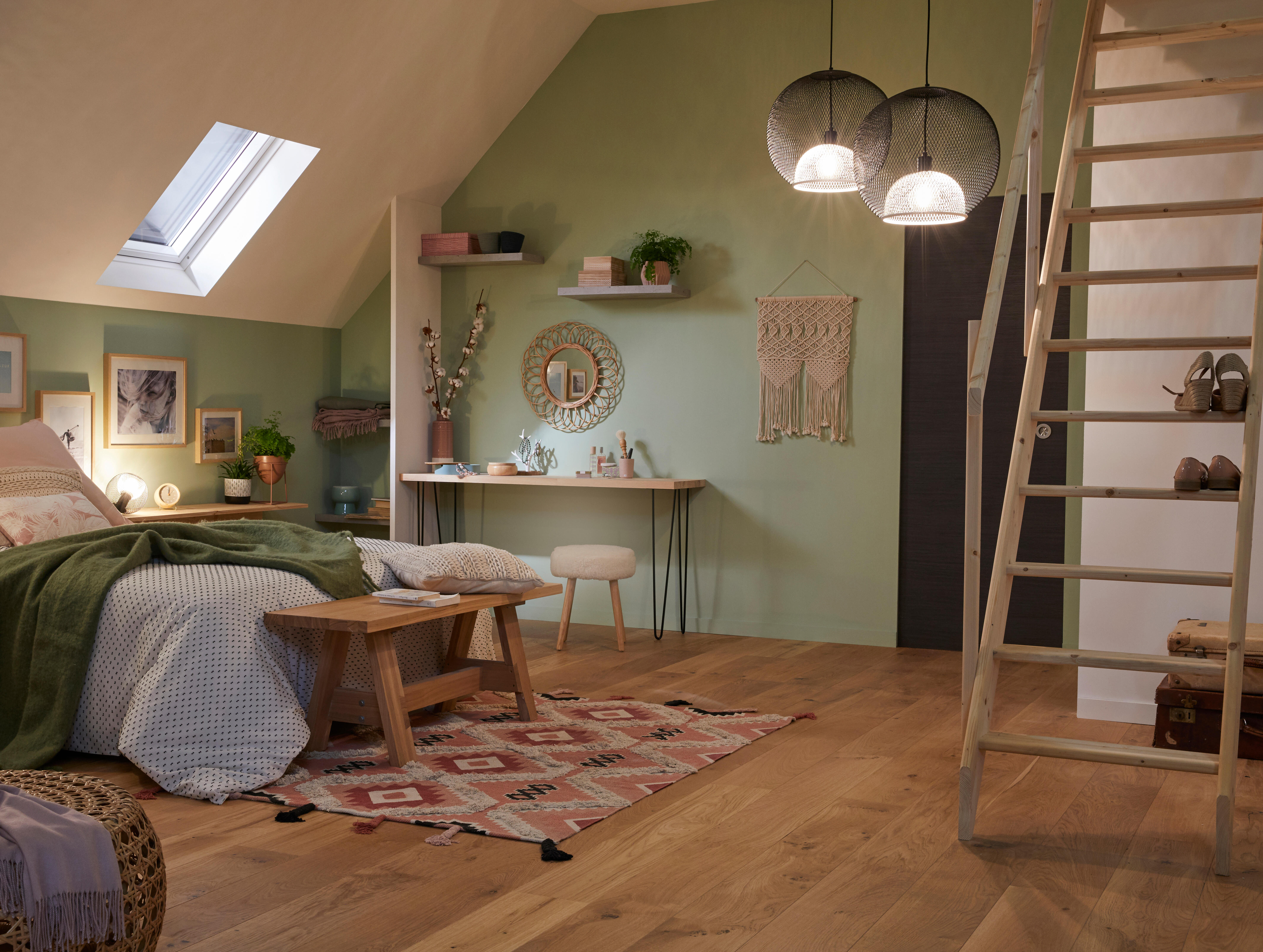 Une chambre sous combles 100 % cocooning | Leroy Merlin