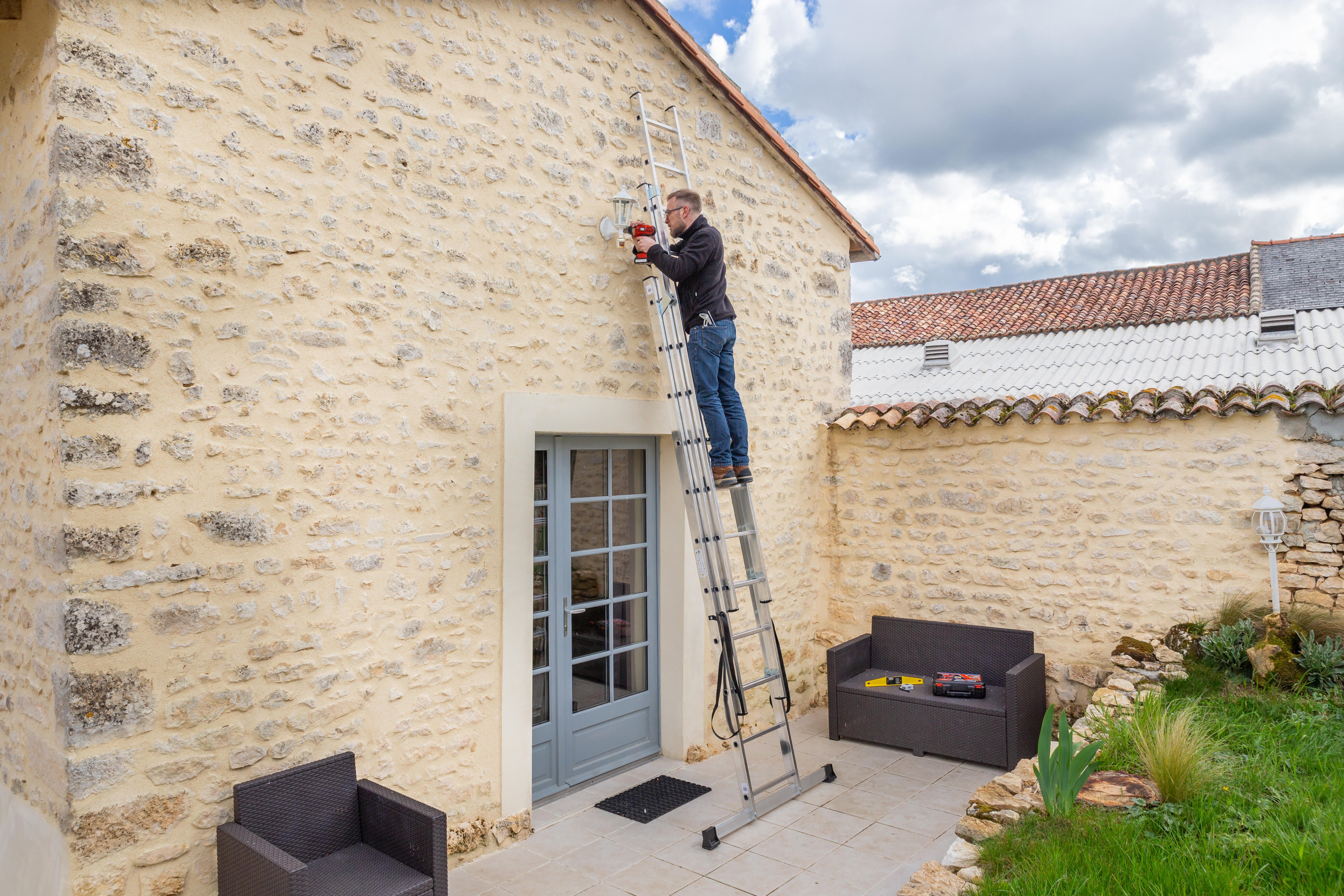 Echelle transformable aluminium HAILO 33 échelons H.6.82m - 3