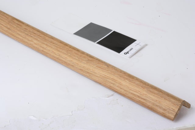 Baguette d'angle ayous sans noeud, 23 x 23 mm, L.2.4 m