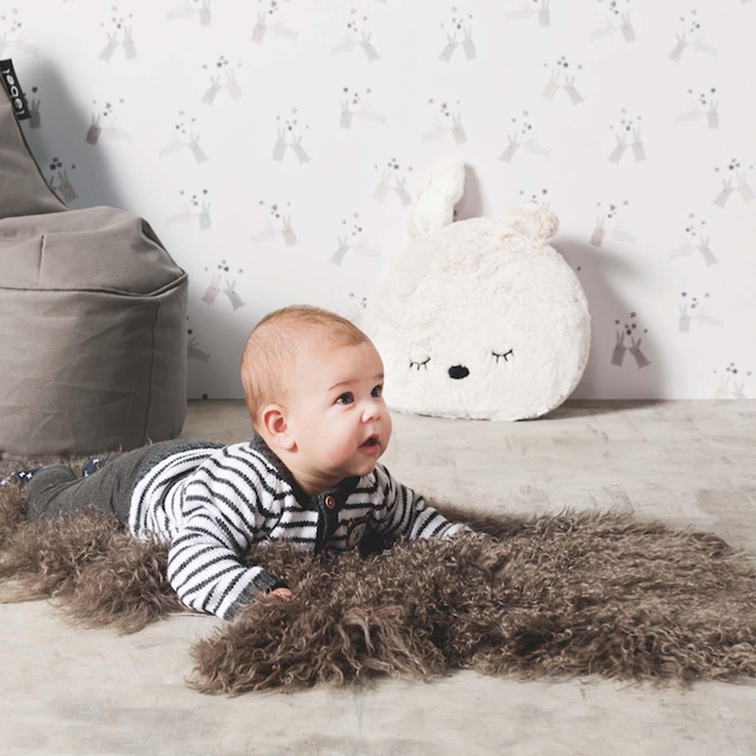 Papier peint intissé Smalltalk kissing rabbits bleu canard Leroy Merlin