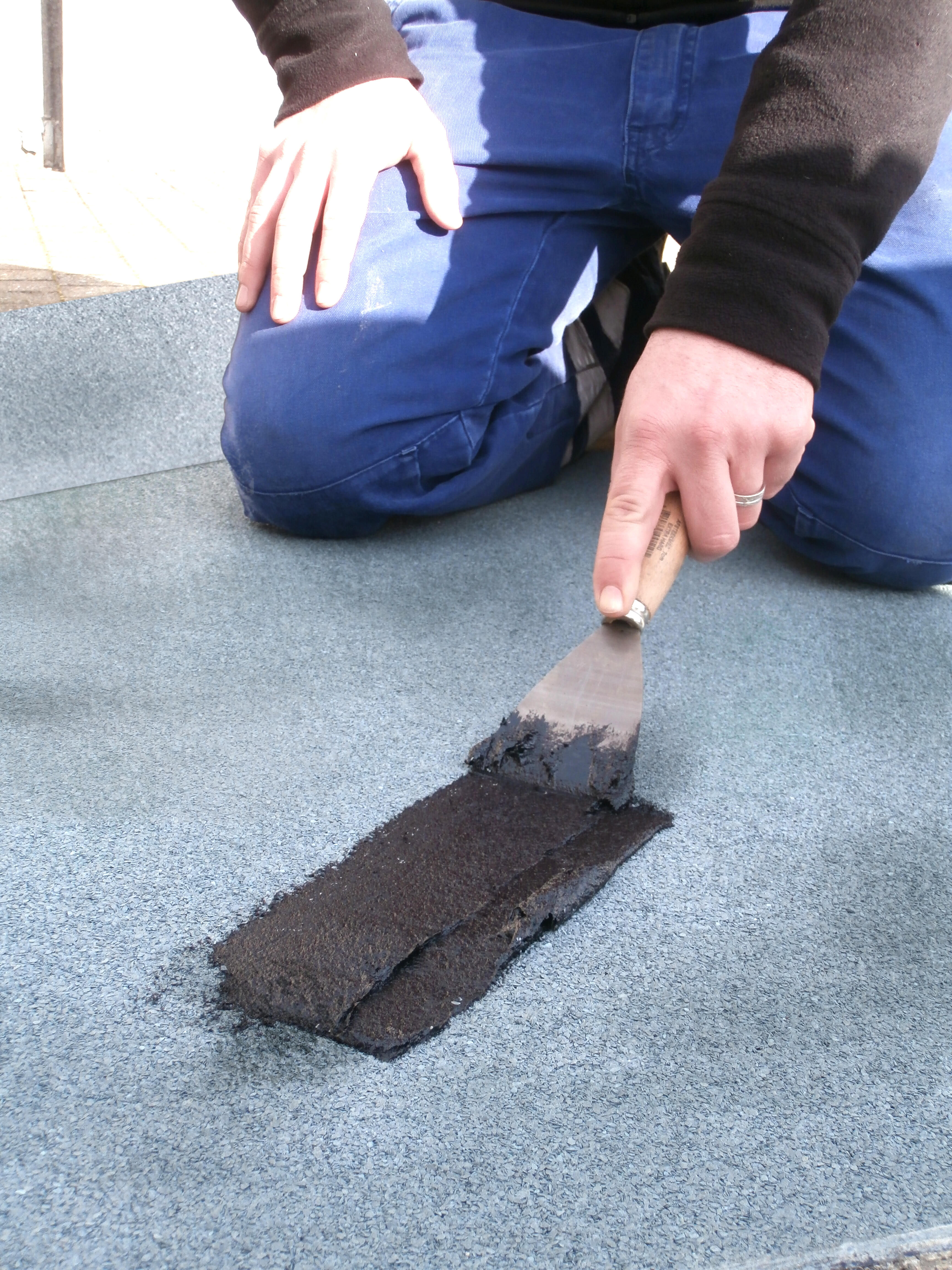 Mastic de réparation 1 kg noir - 2