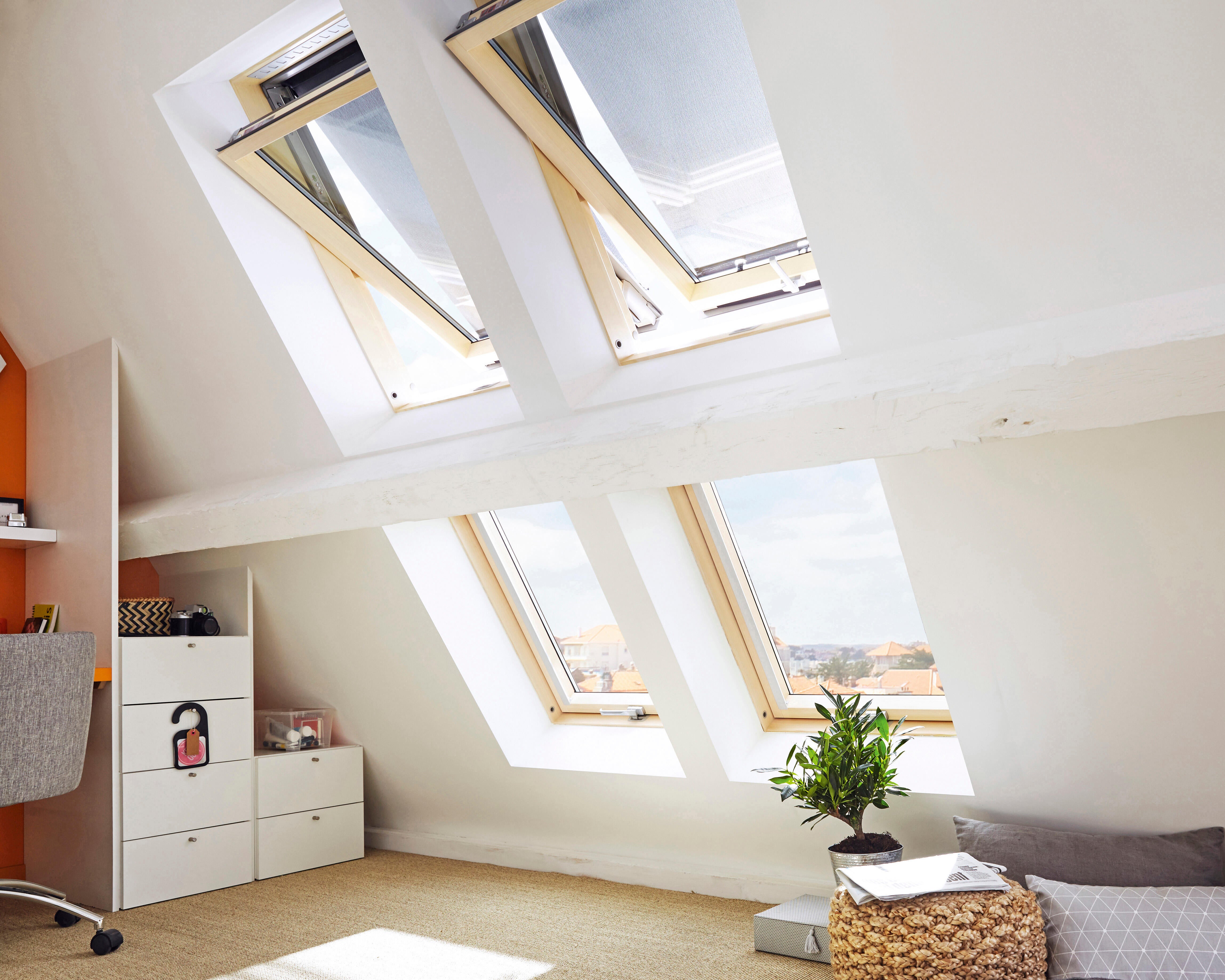 Fenêtre de toit FAKRO bois 78 x 98 cm à projection - 3