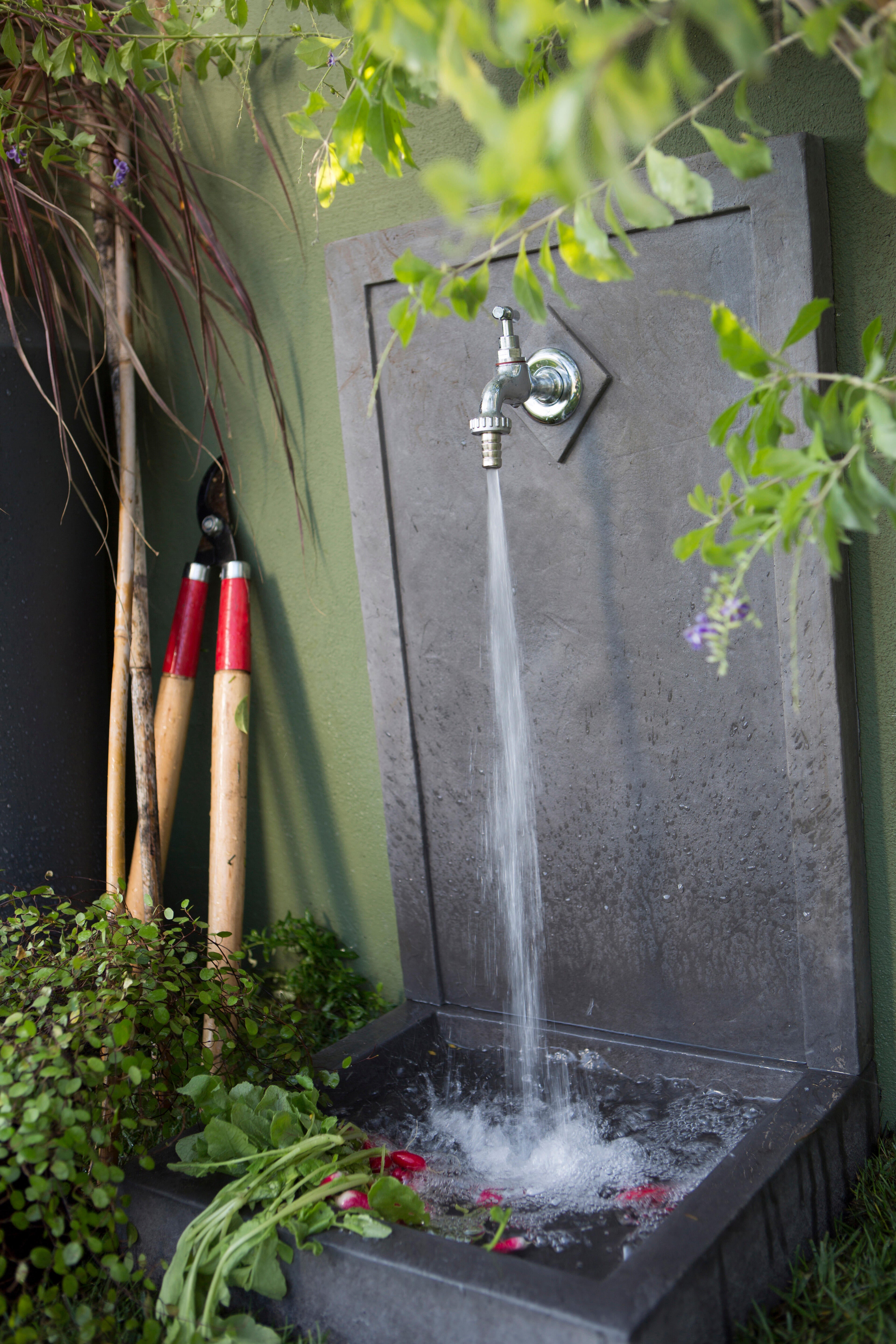 Fontaine de jardin en pierre reconstituée gris Avalon - 5