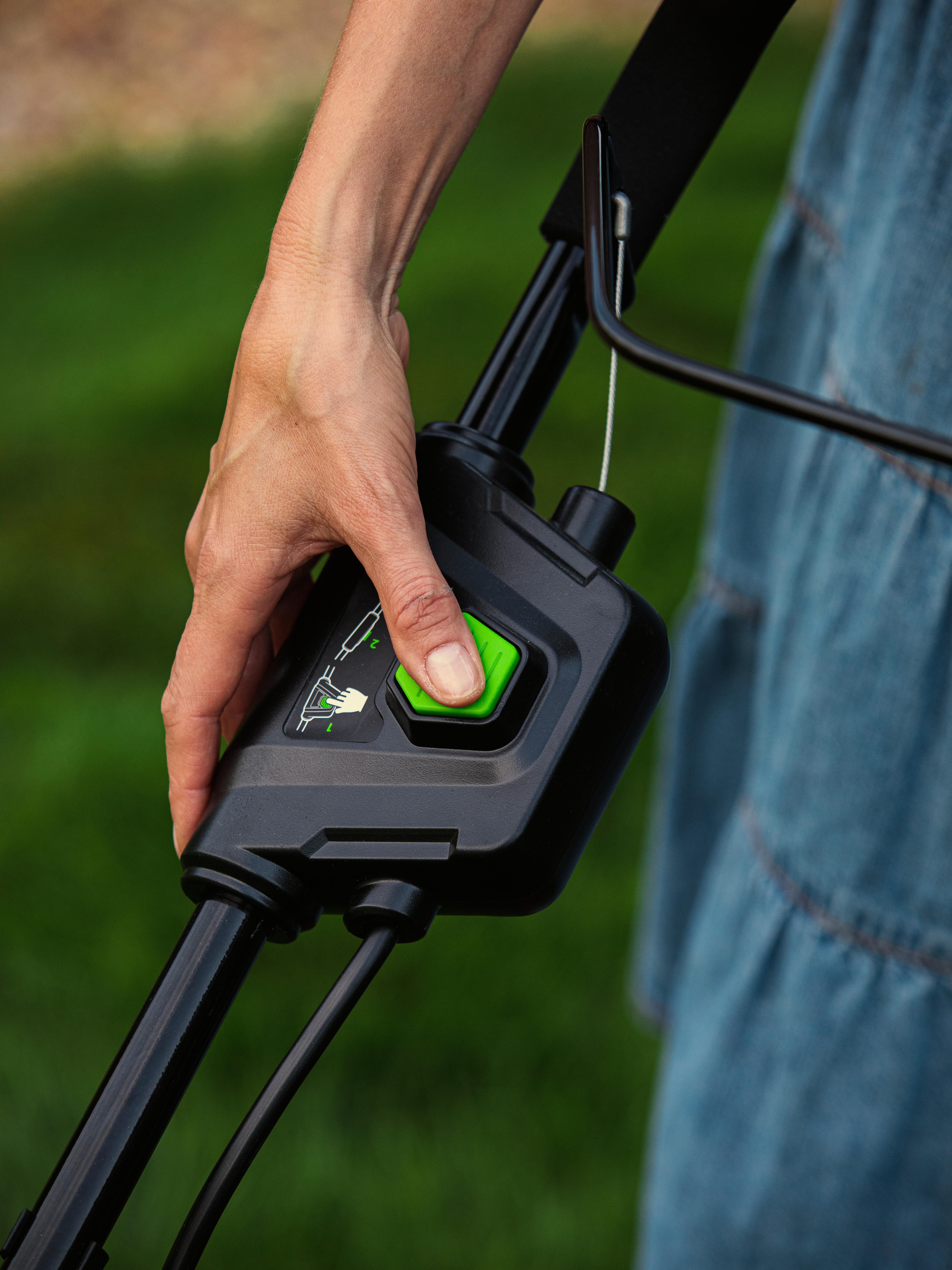 Tagliaerba a batteria a velocità regolabile GREENWORKS 48V L 46 cm, 1 batteria inclusa - 12