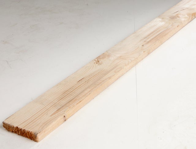 Planche de coffrage 25x150 mm, non traité, longueur 3 m, choix 3
