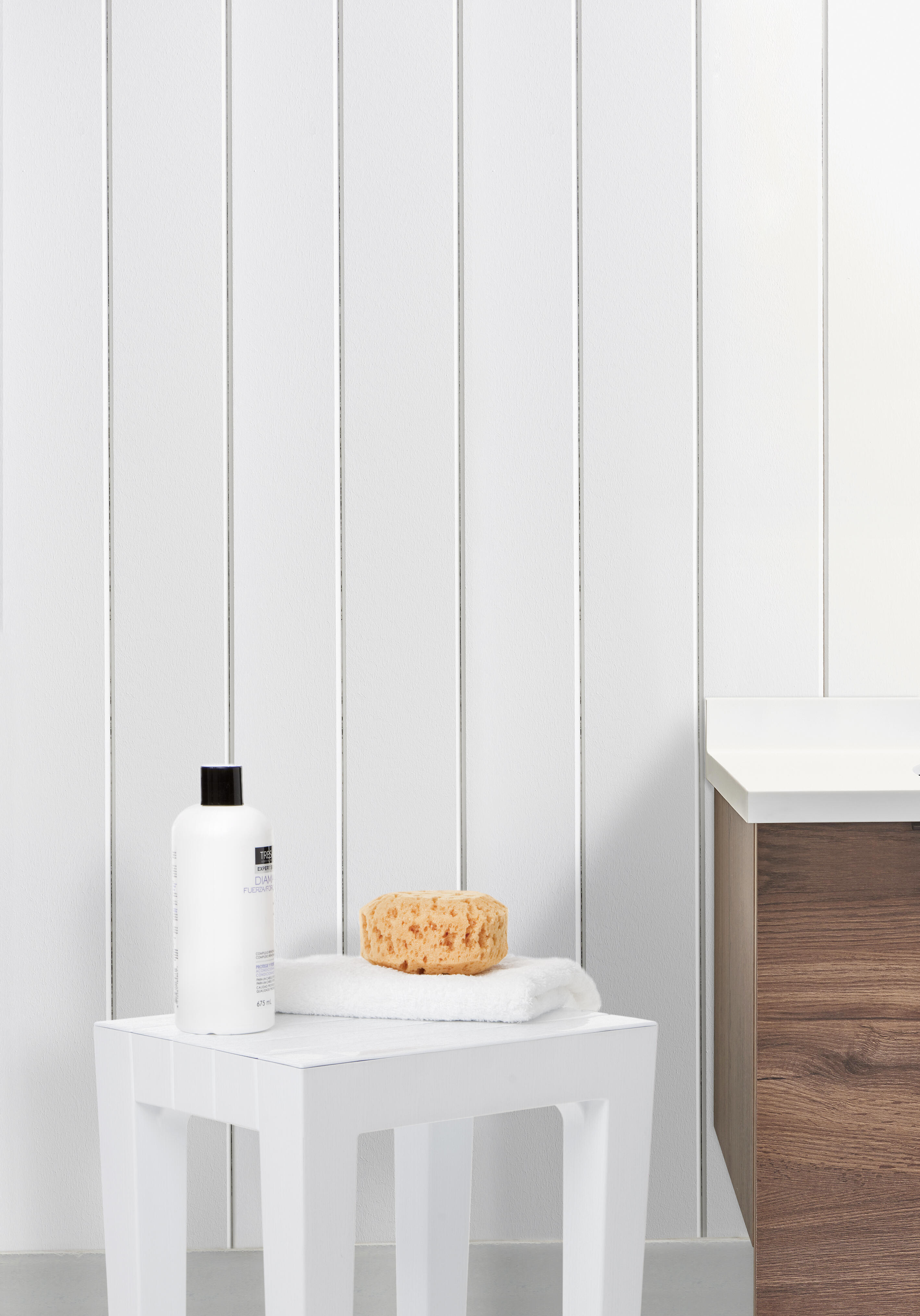 Petit tabouret de salle de bain blanc à poser Lombok TATAY - 2