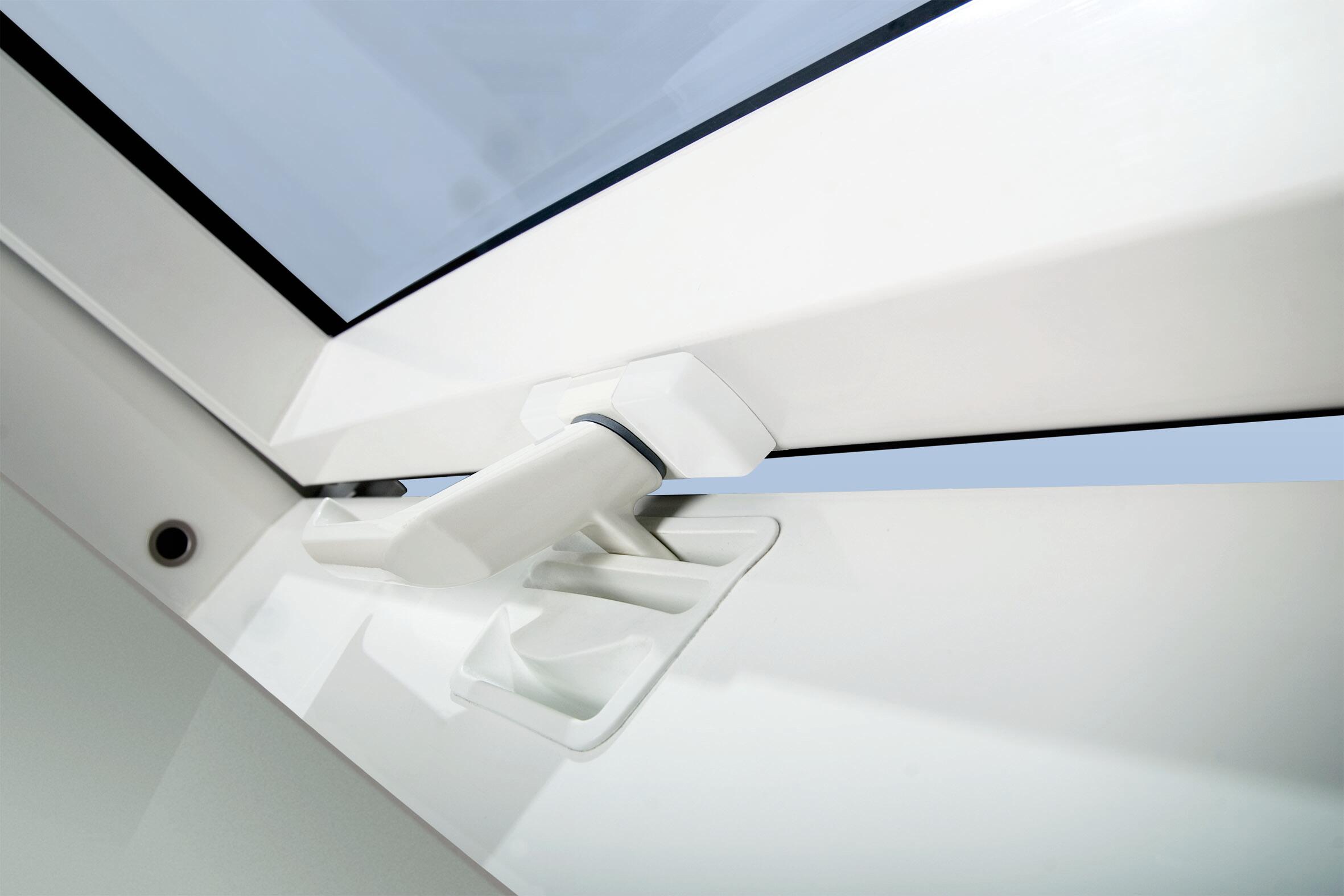 Fenêtre de toit FAKRO PVC blanc 55 x 78 cm à rotation - 5