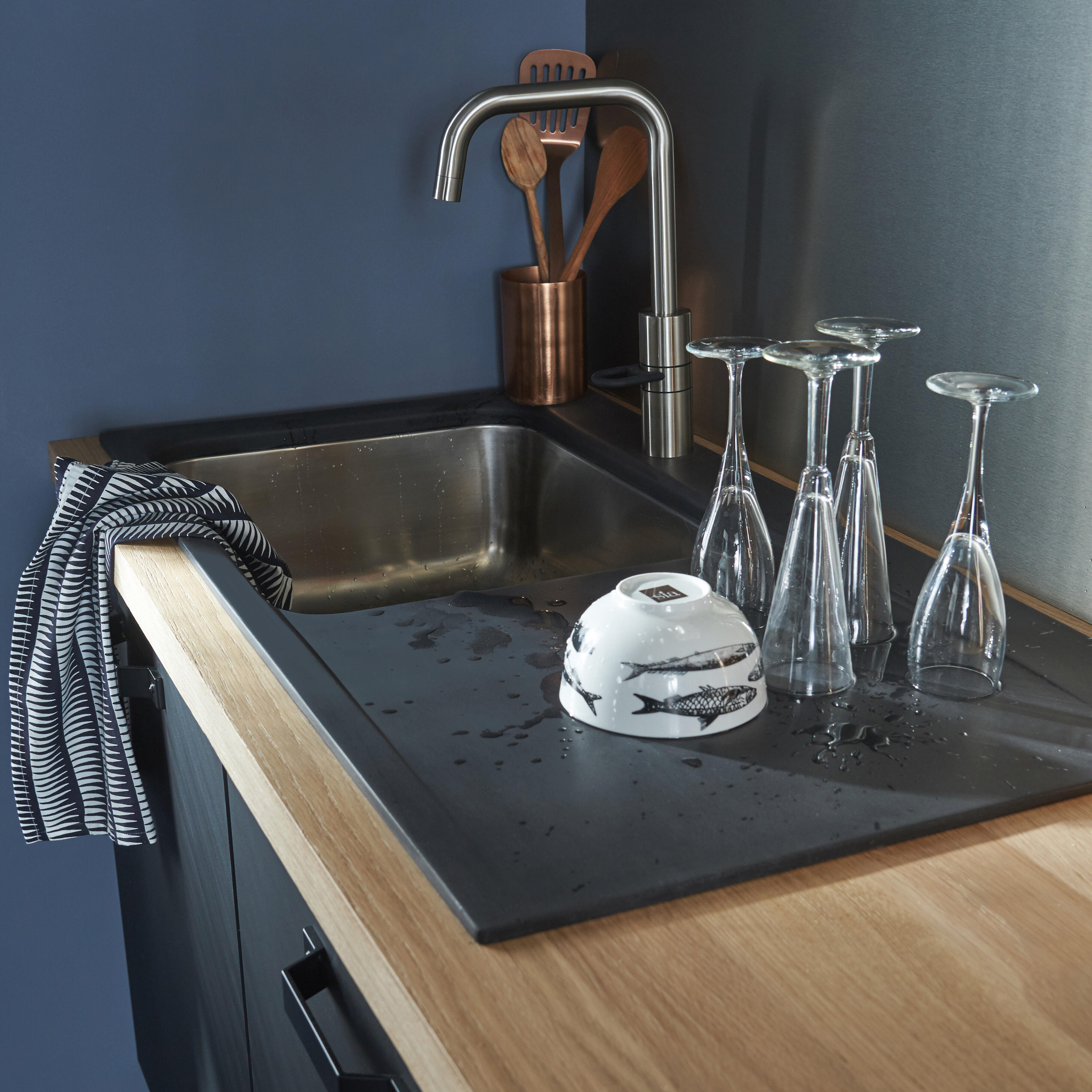 Crédence stratifié Effet inox brossé L.300 x H.64 cm, Ep.9 mm - 6