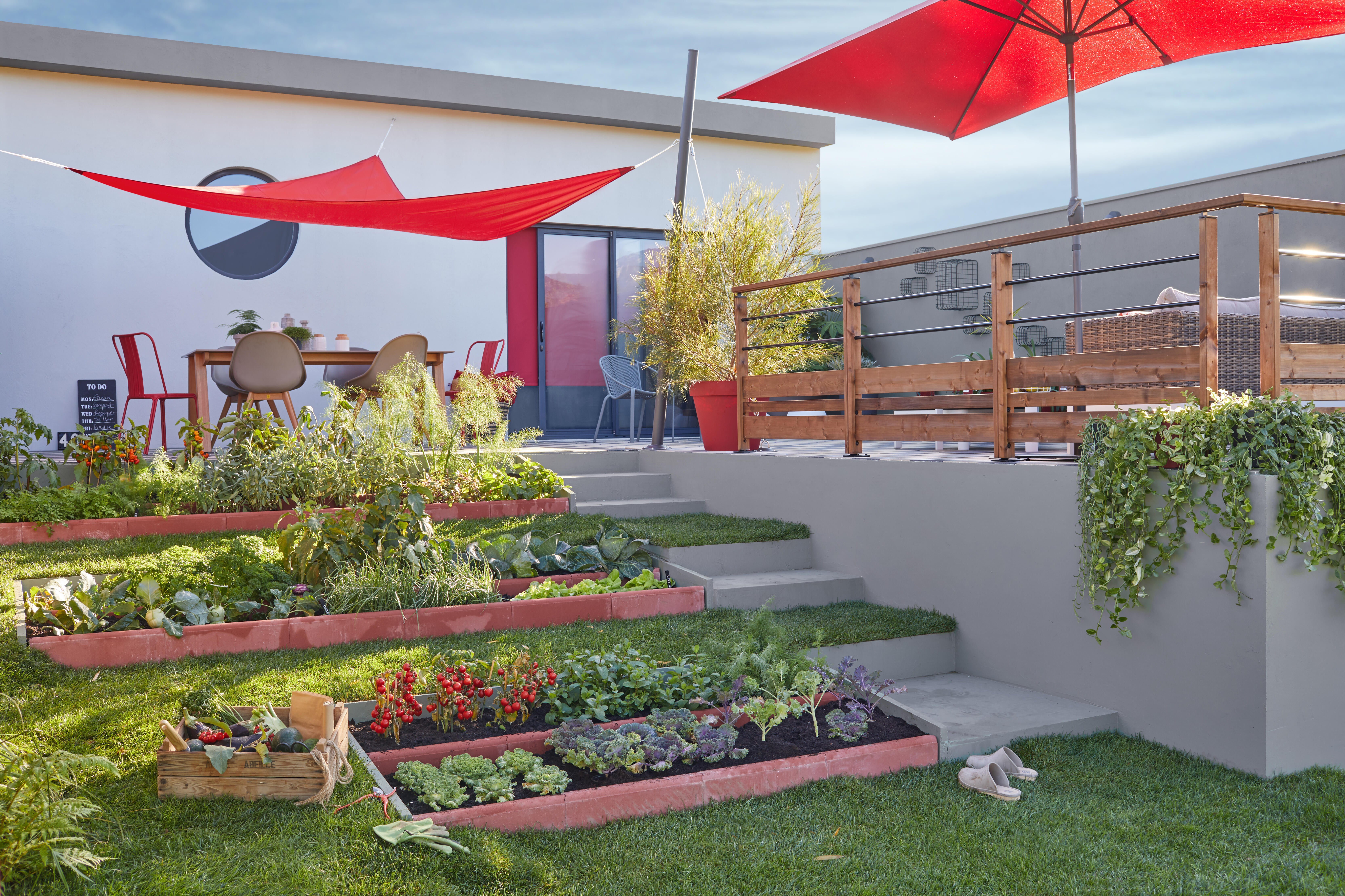 Pot plastique EDA Diam.60 L.60 x l.60 x H.47 cm rouge rubis - 2