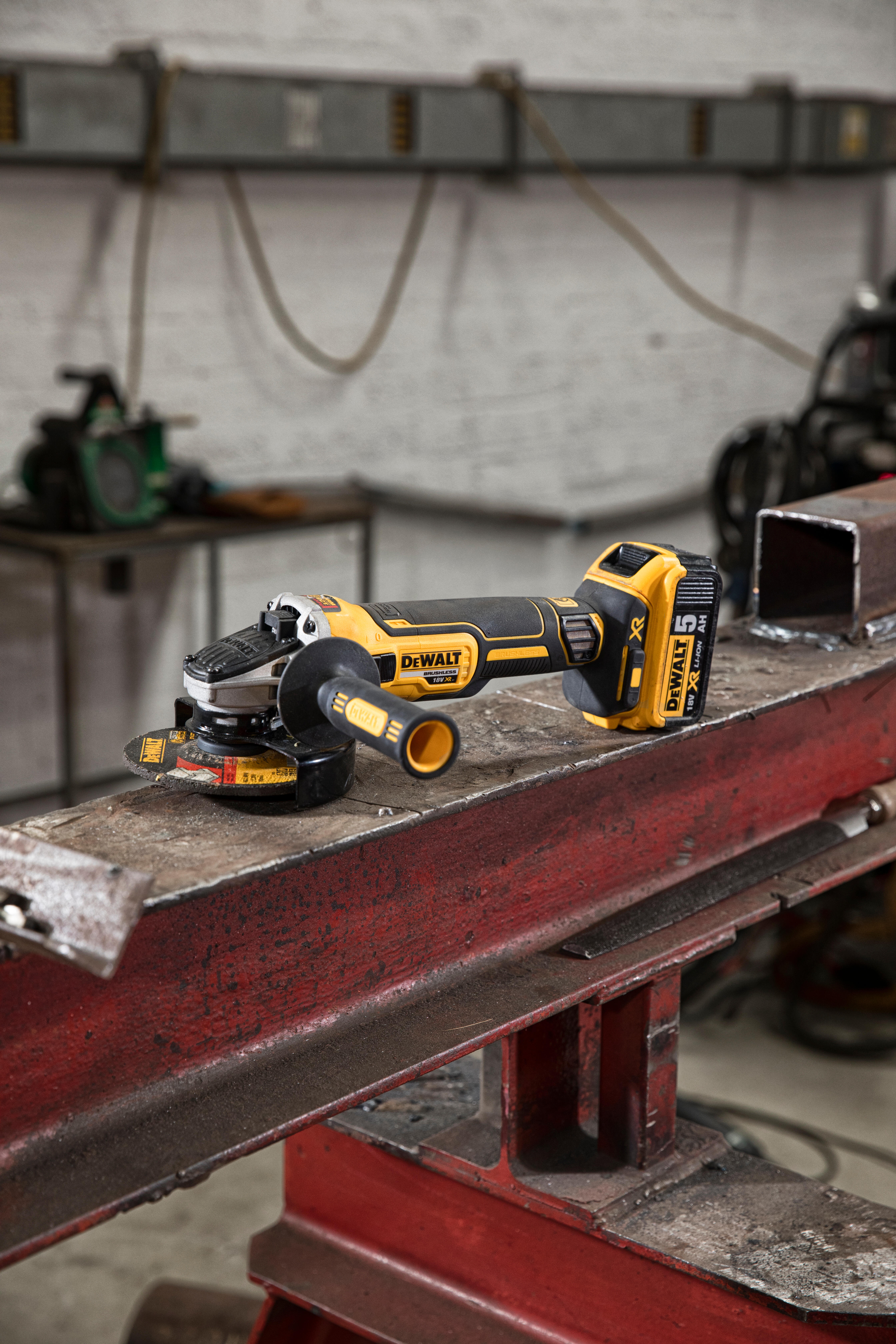 Meuleuse DEWALT XR 18V, En Coffret Sans Batterie 125mm, DCG405NT-XJ - 5