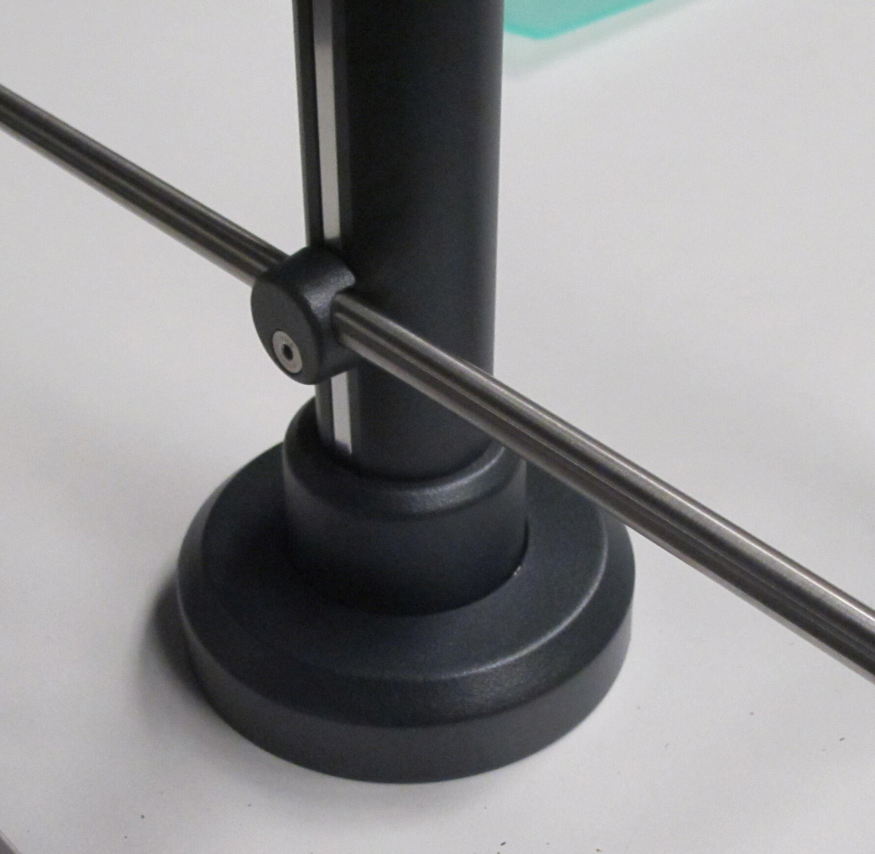 Cache sabot aluminium à plat gris foncé OBAPI - 2