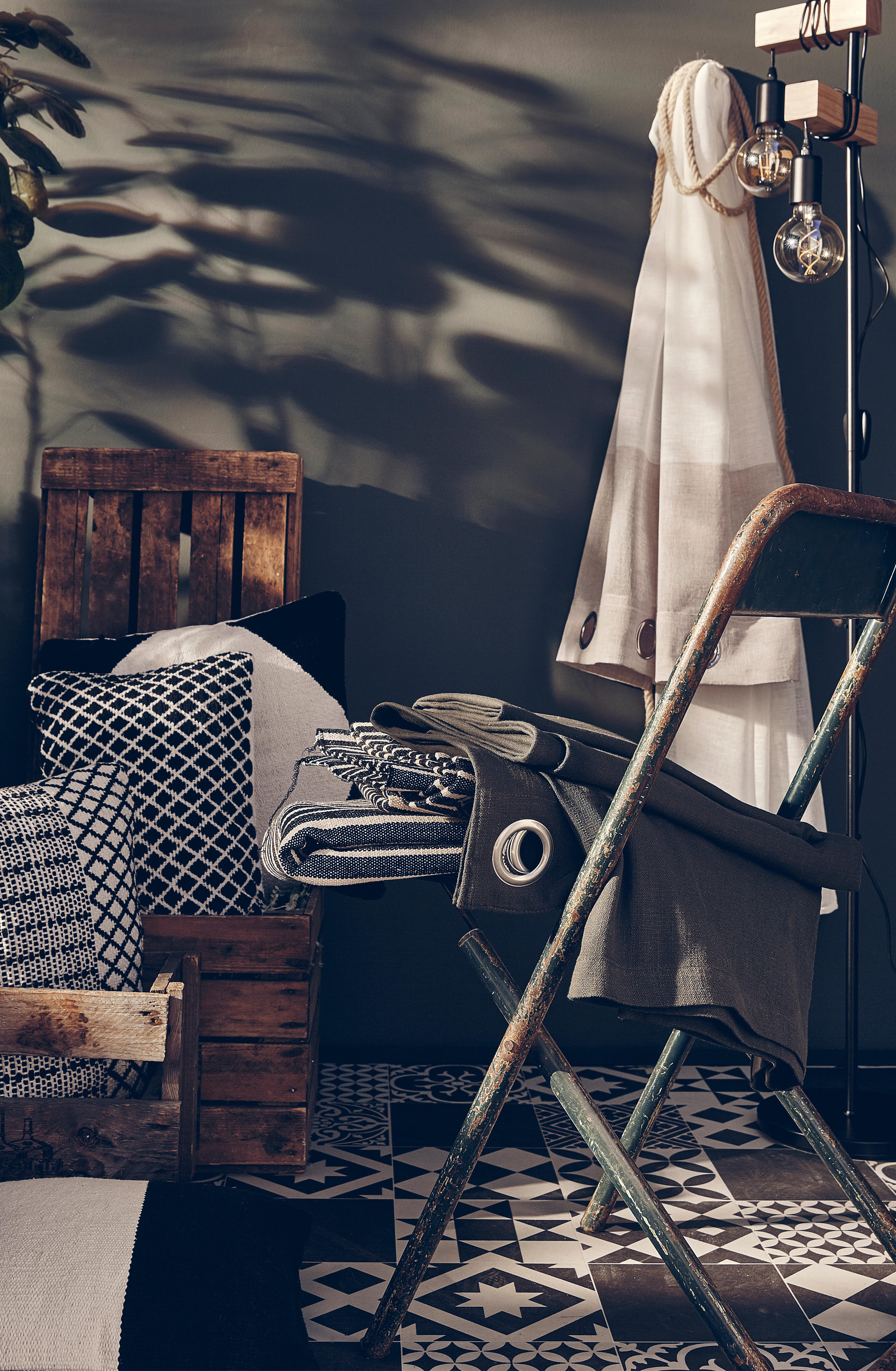 Lampadaire Townshend, bois, noir,  H.166.5 cm, E27 - 5