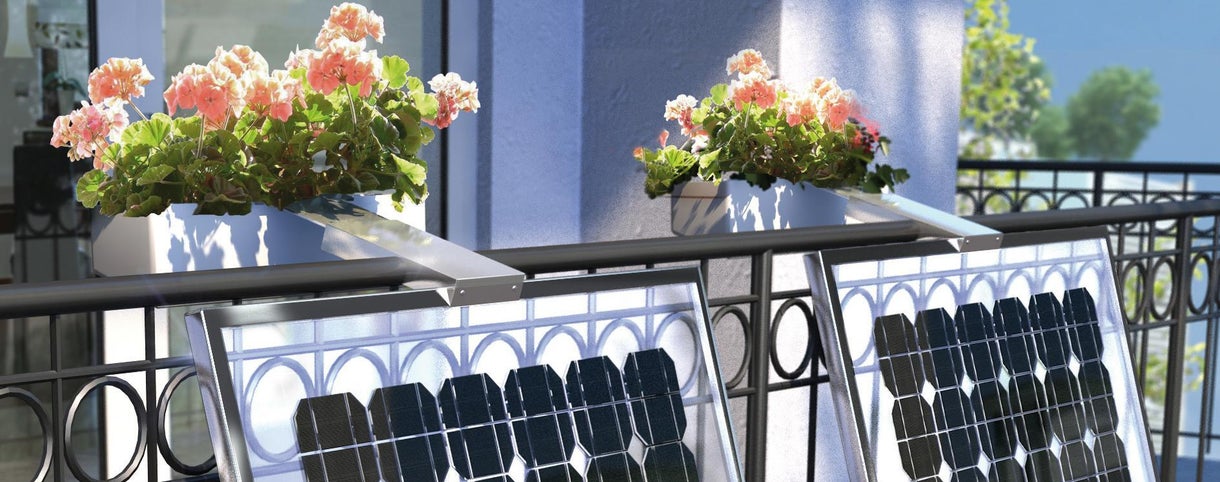 Fotovoltaico da balcone: come funziona, permessi e costi