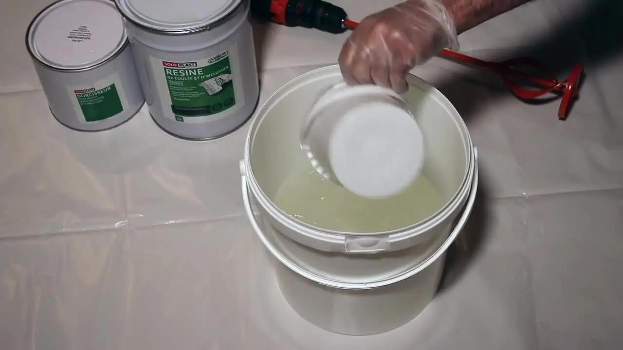 Résine inclusion avec durcisseur et de coulée transparent SOLOPLAST, 0.750KG - 2