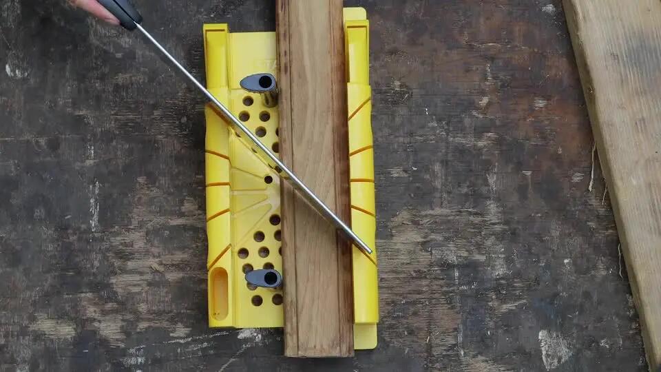 Boîte à onglet avec scie L. 355 mm STANLEY - 13
