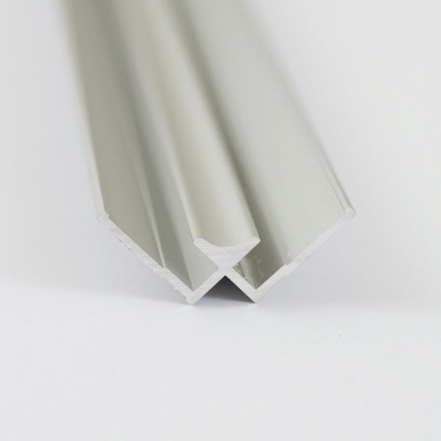 Profilé d'angle intérieur aluminium chromé, H.210 x l.2.3 cm, BREUER