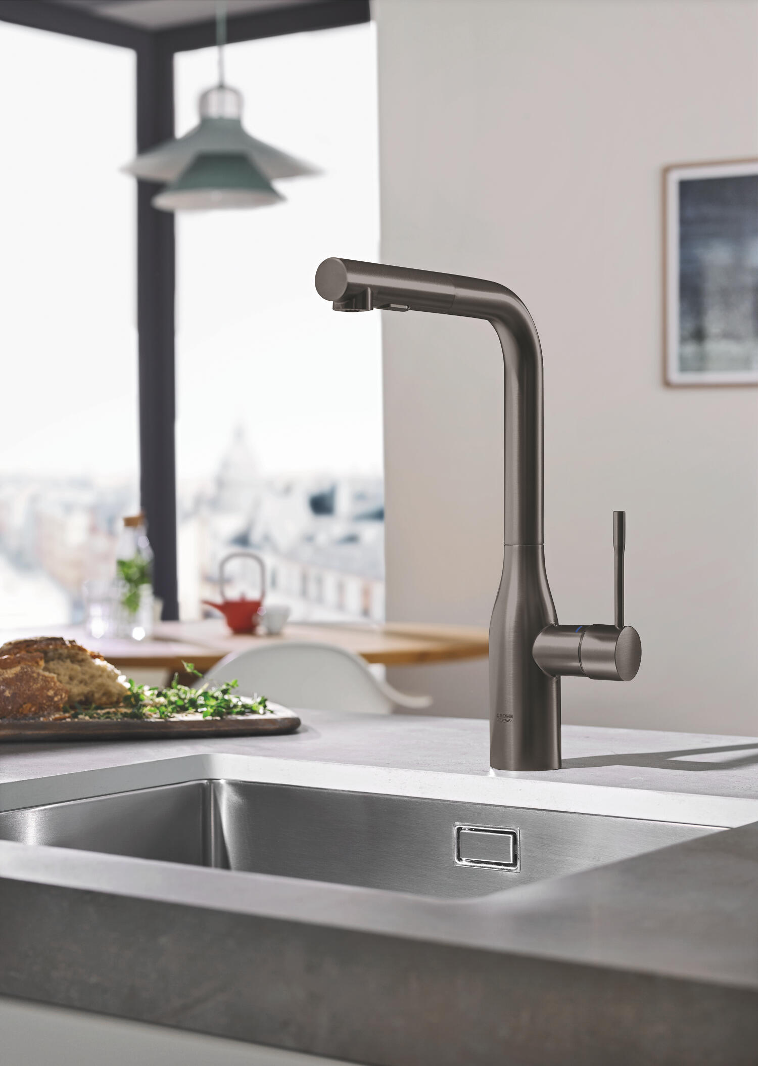 Rubinetto da cucina con doccetta a collo di cigno Essence antracite spazzolato satinato GROHE - 8
