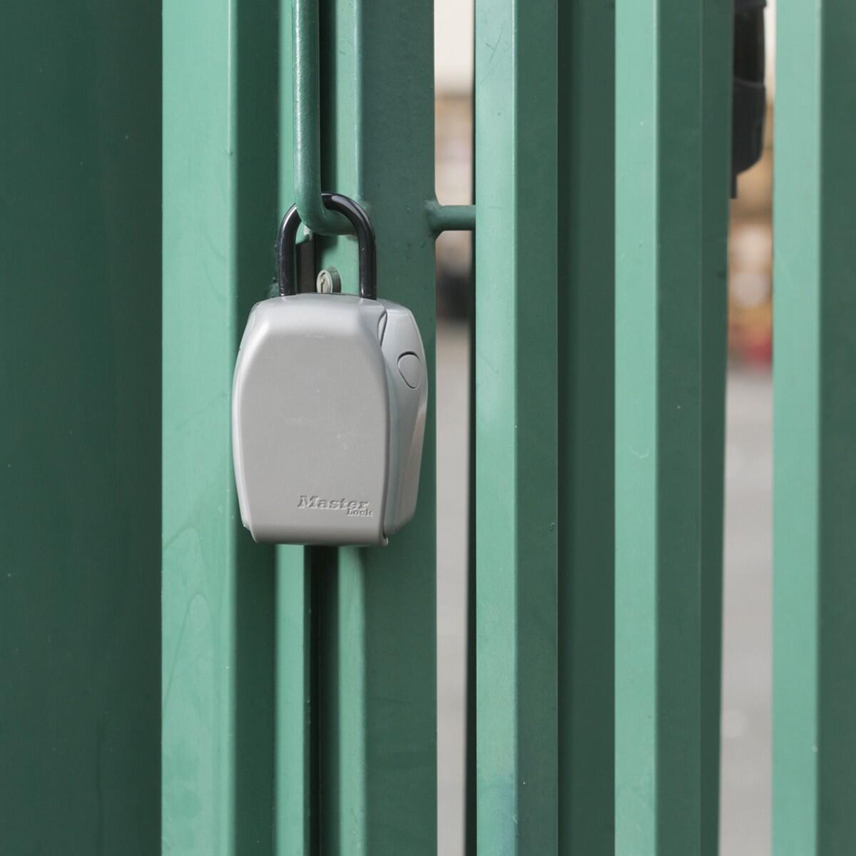 Boîte à clé à sécurisé avec anse H.13,5 x l.10,5 x P.4,6 cm - MASTER LOCK 5414EURD  - 3