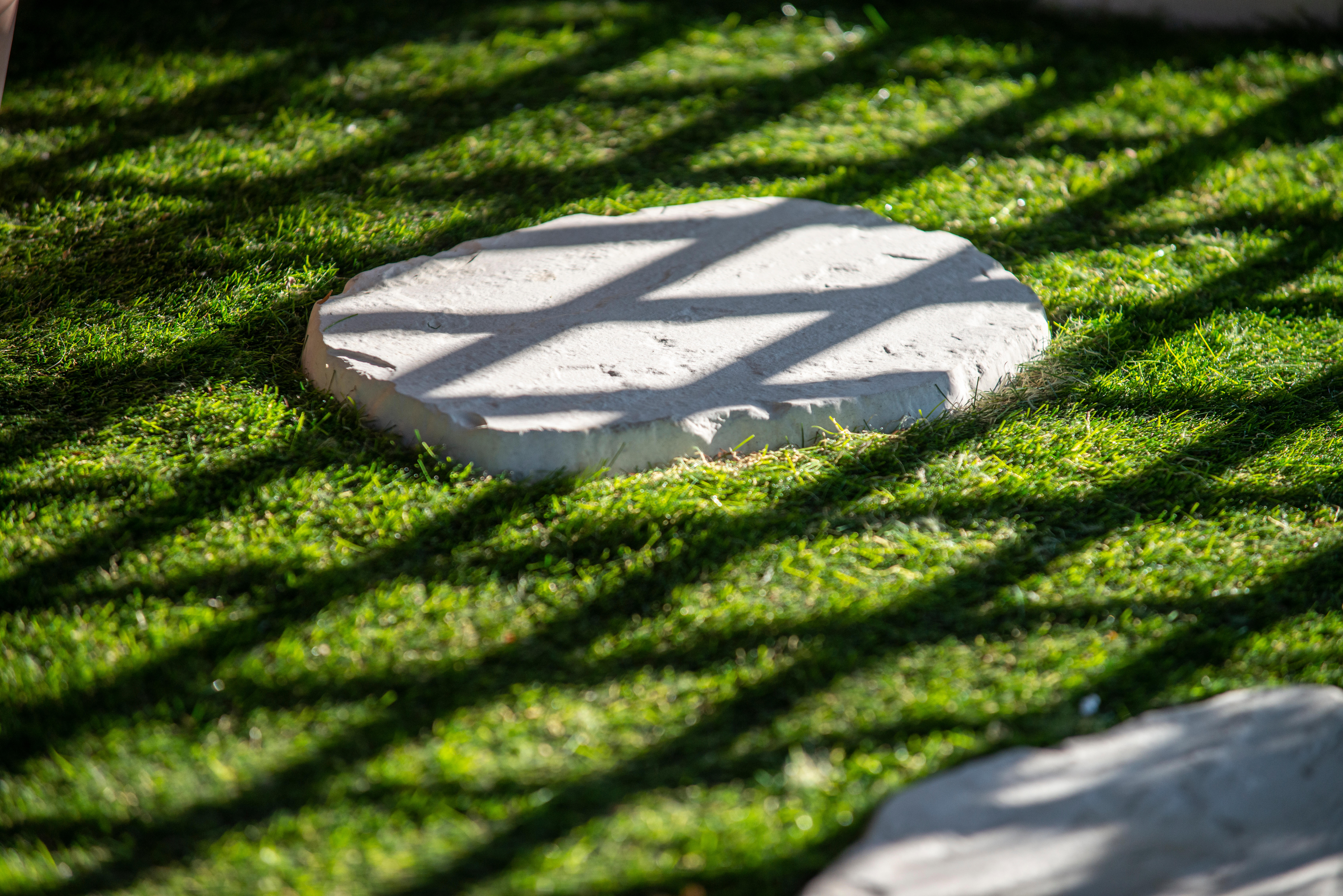 Pas japonais Fleur en béton sable, L.38 x l.32 x Ep.3.5 cm - 15