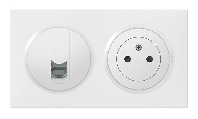 Prise RJ45 et prise avec terre Dooxie, LEGRAND, blanc