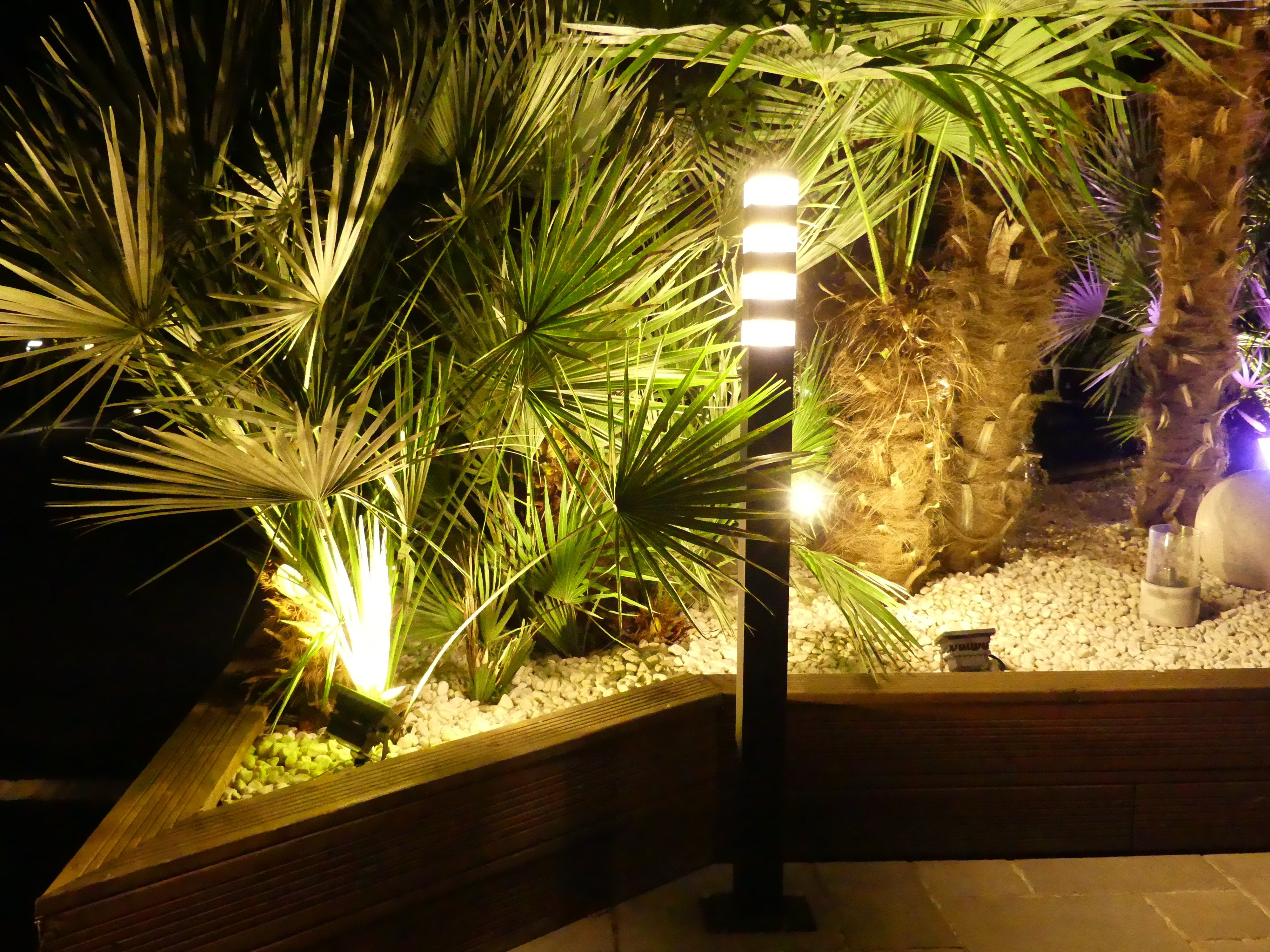 Lampadaire extérieur LED, 2000 lumens noir Pyramide LUMIHOME - 2