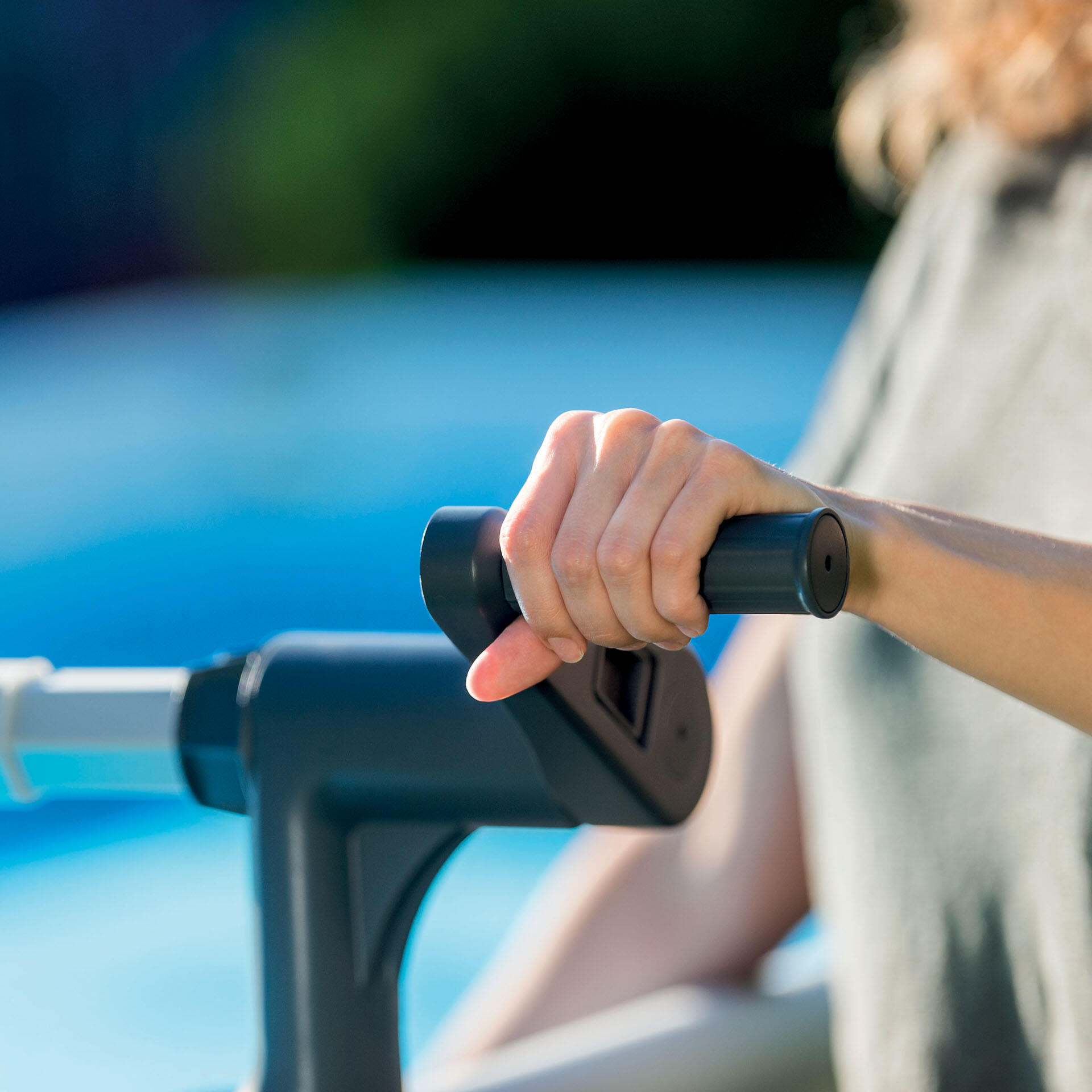 Enrouleur de bâches à bulles manuel INTEX pour piscine rectangulaire - 7