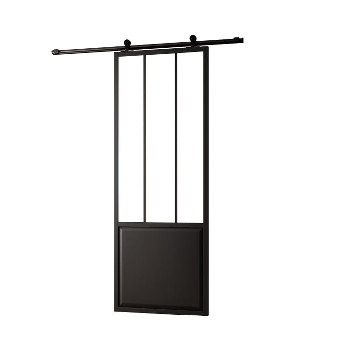 puerta de taller con ventana grande