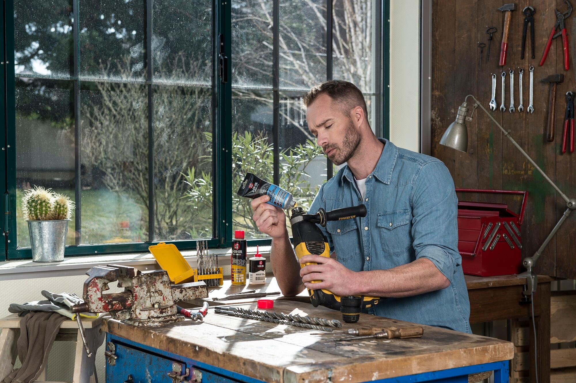 Graisse universelle au lithium en tube, 150 g 3-EN-UN TECHNIQUE - 4