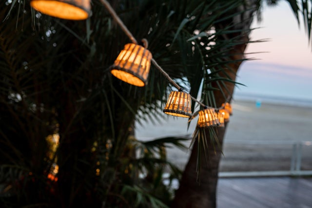 Guirlande extérieure 10 ampoules blanc chaud 350 Lumen Aurora 8m NEWGARDEN