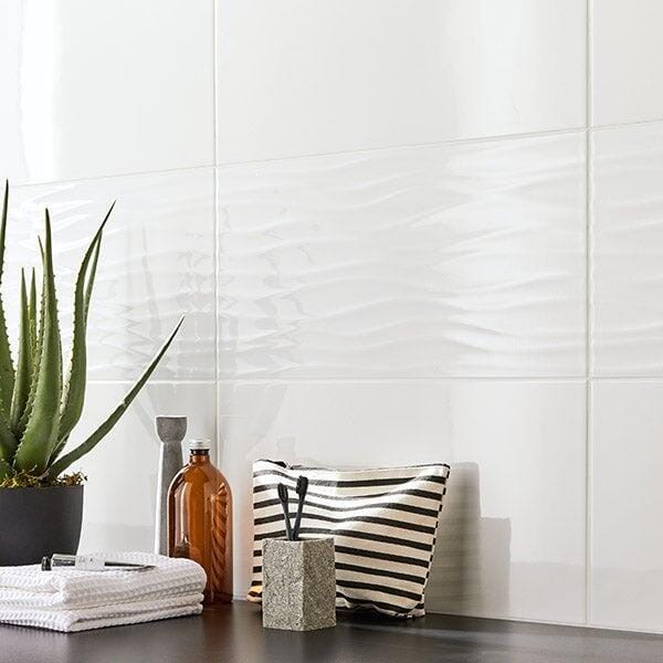 Azulejos interiores blancos para cocina. 