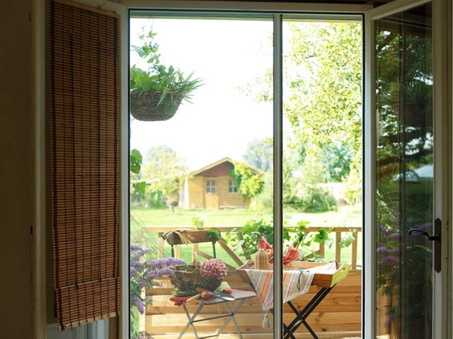 Comment choisir une moustiquaire pour ses fenêtres ou ses portes ?
