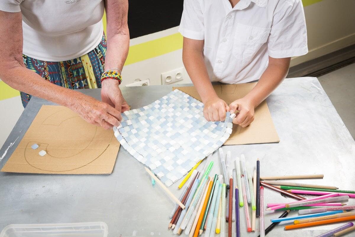 Ateliers de bricolage enfant : fabriquer une lampe au Leroy Merlin à Rezé