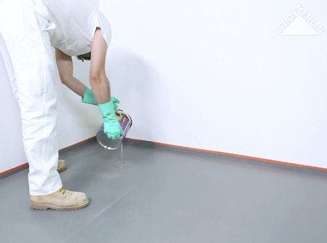 Comment appliquer une résine de sol ? | Leroy Merlin