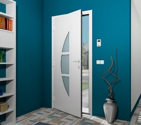 Blanche et lumineuse à l'intérieur, elle s'adaptera parfaitement à votre entrée - 1