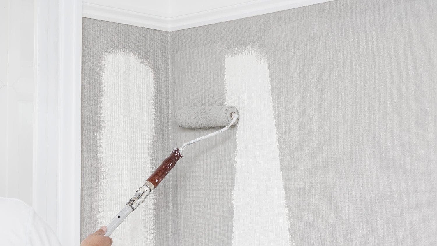 Comment décoller le papier peint d'un mur ?