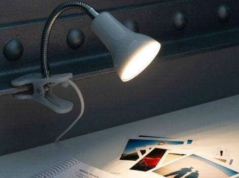 Comment choisir sa lampe de bureau ? Guide d'achat