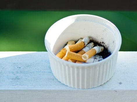 Comment se débarrasser de l'odeur de cigarette dans la maison – Protech  Allergies