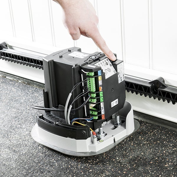 Une installation simplifiée - Somfy Slidymoove 300 - 3