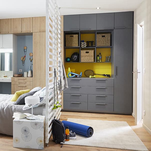 quarto com ginásio