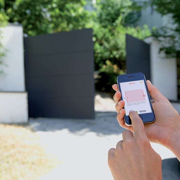 box-domotique-tahoma-moteur-portail-battant-exavia